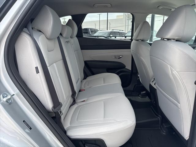 Photo of 2025 Shimmering Silver Hyundai TUCSON
