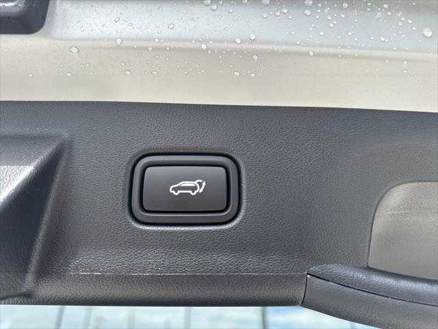 Photo of 2025 Shimmering Silver Hyundai TUCSON