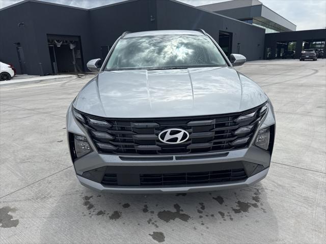 Photo of 2025 Shimmering Silver Hyundai TUCSON