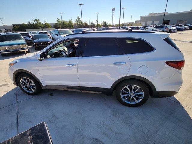 Photo of 2017 Monaco White Hyundai SANTA FE
