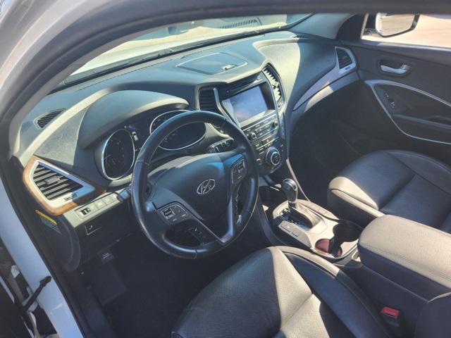 Photo of 2017 Monaco White Hyundai SANTA FE