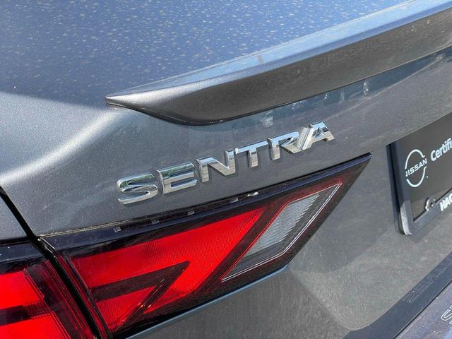 Photo of 2022 Gun Metallic Nissan Sentra