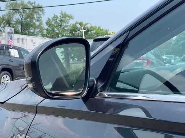 Photo of 2019 Storm Blue Metallic Nissan Altima