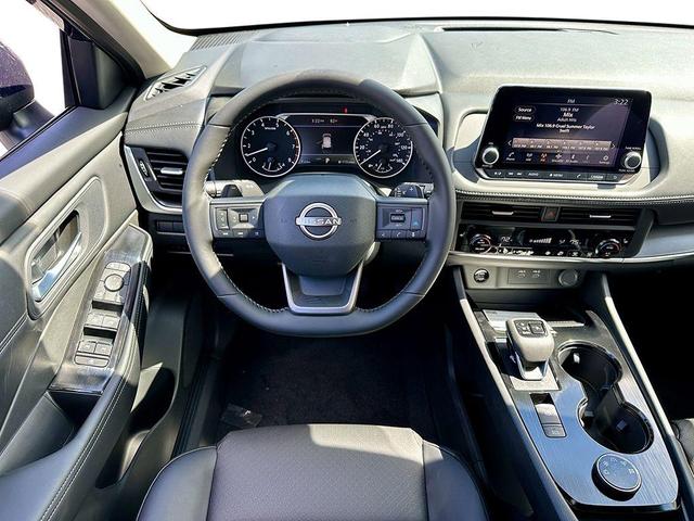 Photo of 2026 Super Black Nissan Rogue