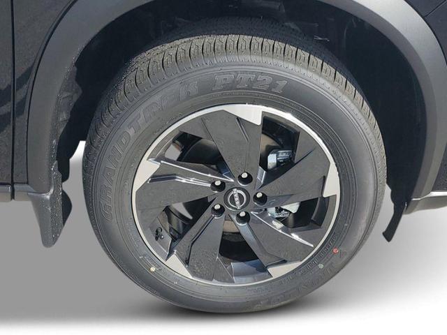 Photo of 2026 Super Black Nissan Rogue