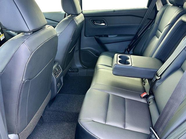 Photo of 2026 Super Black Nissan Rogue
