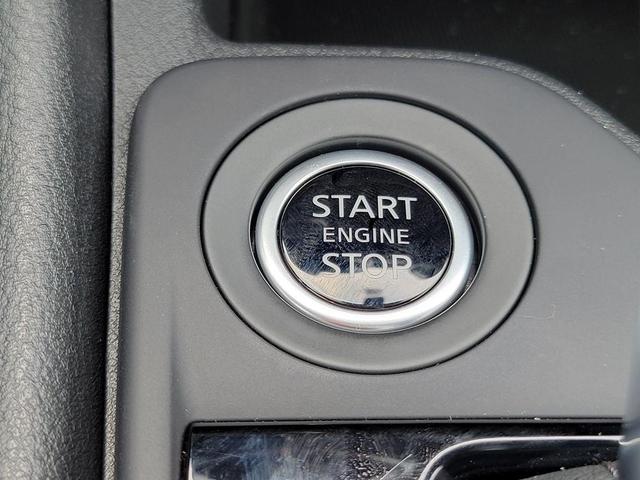 Photo of 2025 Super Black Nissan Sentra
