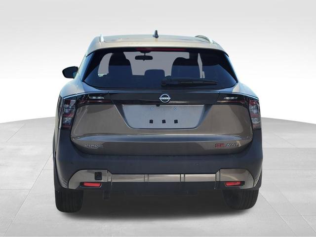 Photo of 2025 Bronze Nissan Kicks