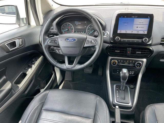 Photo of 2018 Diamond White Ford EcoSport