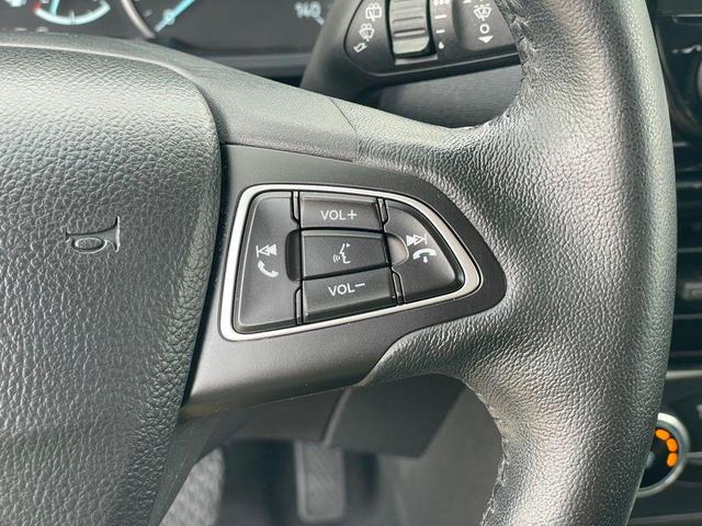 Photo of 2018 Diamond White Ford EcoSport