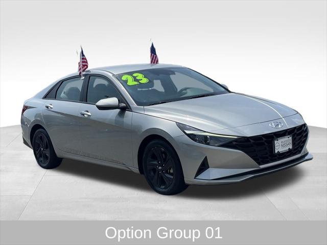 Photo of 2023 Shimmering Silver Hyundai ELANTRA