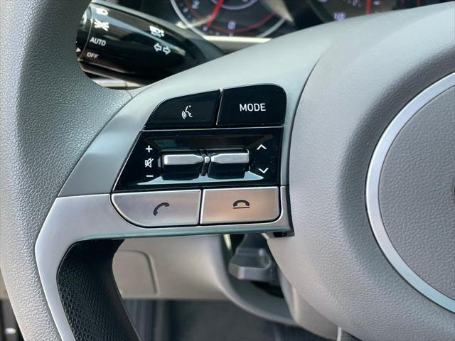 Photo of 2023 Shimmering Silver Hyundai ELANTRA