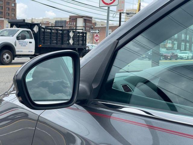Photo of 2024 Gun Metallic Nissan Sentra