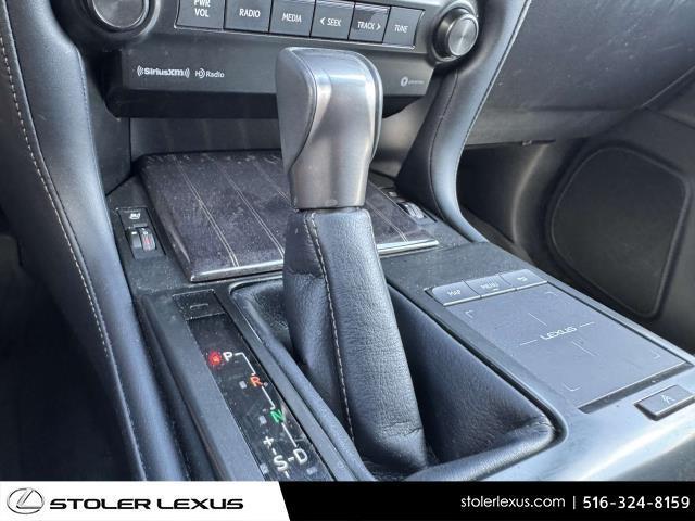 Photo of 2023 Eminent White Pearl Lexus GX 460