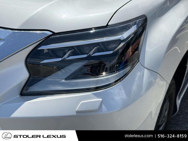 Photo of 2023 Eminent White Pearl Lexus GX 460