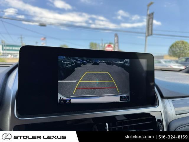 Photo of 2023 Eminent White Pearl Lexus GX 460