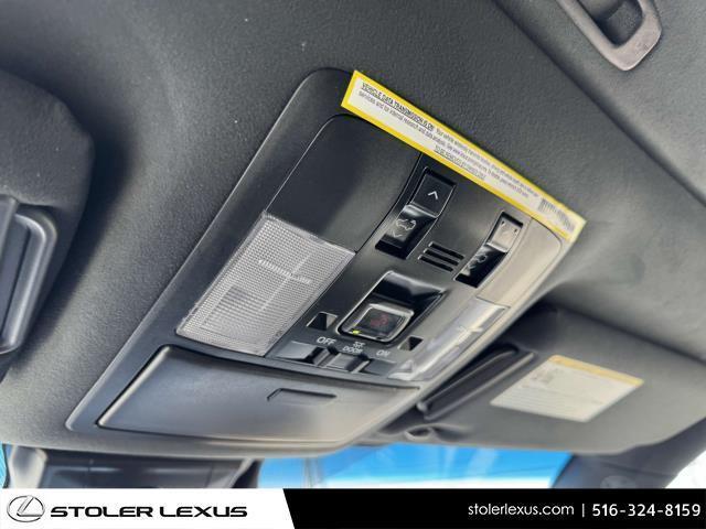 Photo of 2023 Eminent White Pearl Lexus GX 460