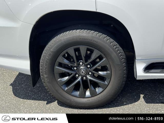 Photo of 2023 Eminent White Pearl Lexus GX 460