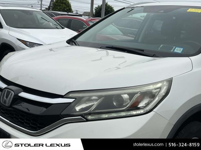 Photo of 2015 White Honda CR-V