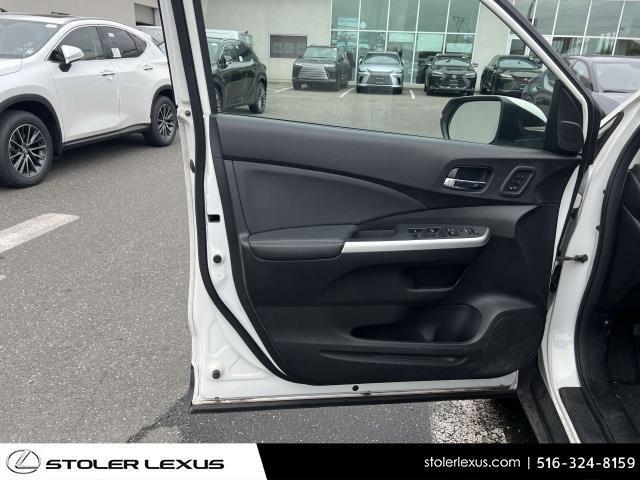 Photo of 2015 White Honda CR-V