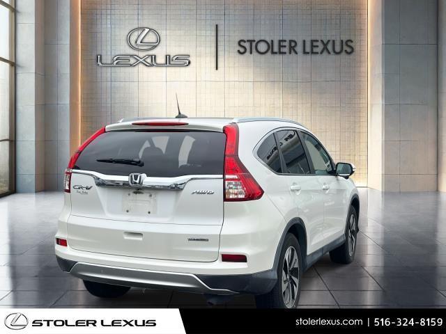 Photo of 2015 White Honda CR-V