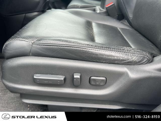 Photo of 2015 White Honda CR-V