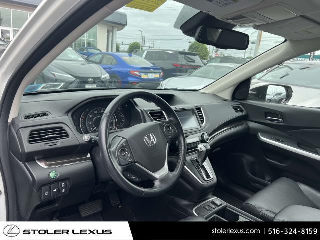 Photo of 2015 White Honda CR-V