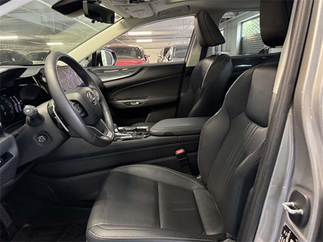 Photo of 2023 Atomic Silver Lexus NX 350