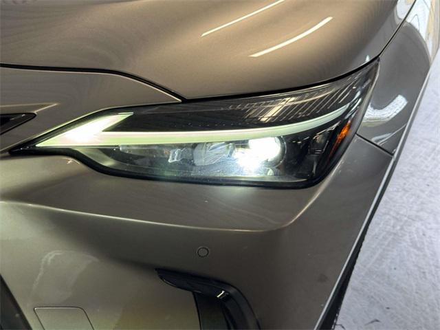 Photo of 2023 Atomic Silver Lexus NX 350