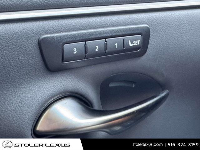 Photo of 2024 01l2 Lexus ES 350