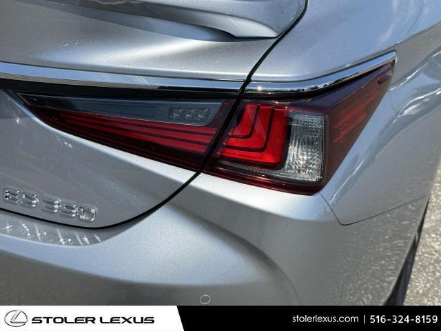 Photo of 2024 01l2 Lexus ES 350