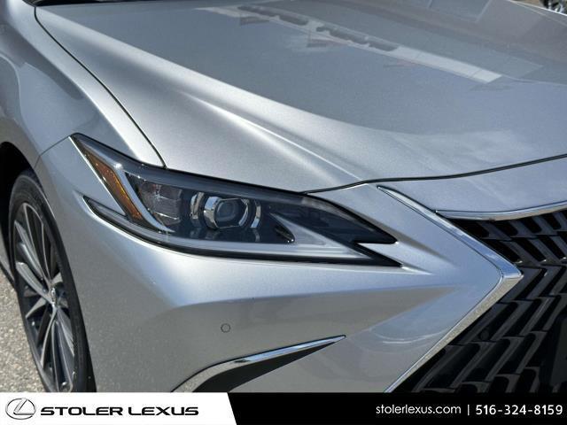 Photo of 2024 01l2 Lexus ES 350