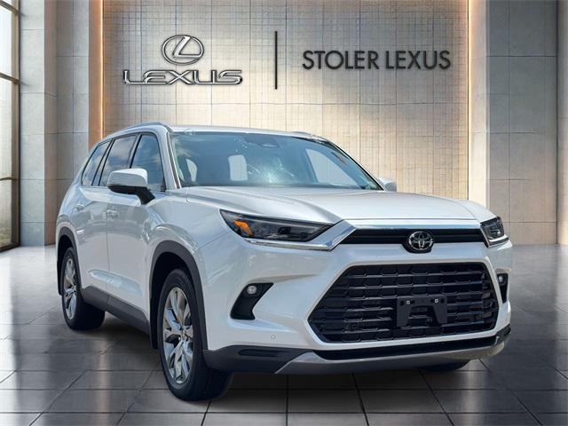 Photo of 2024 Wind Chill Pearl Toyota Grand Highlander