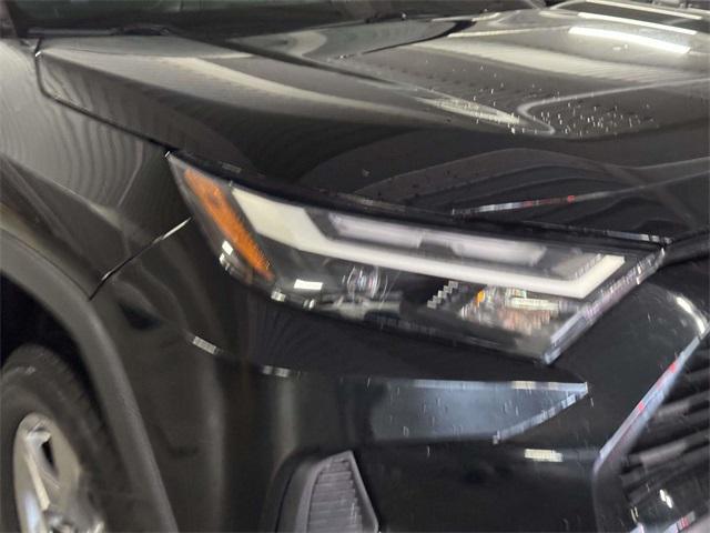 Photo of 2022 Midnight Black Metallic Toyota RAV4
