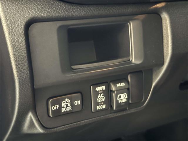 Photo of 2017 Magnetic Gray Metallic Toyota Tacoma