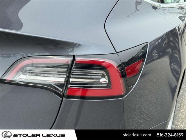 Photo of 2020 Midnight Silver Metallic Tesla Model 3
