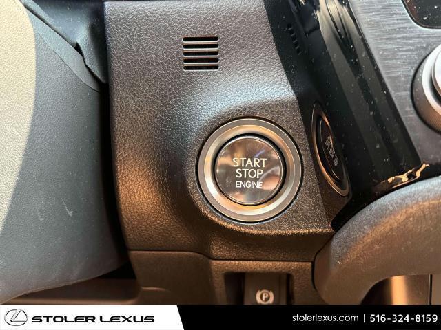 Photo of 2023 Eminent White Pearl Lexus ES 350