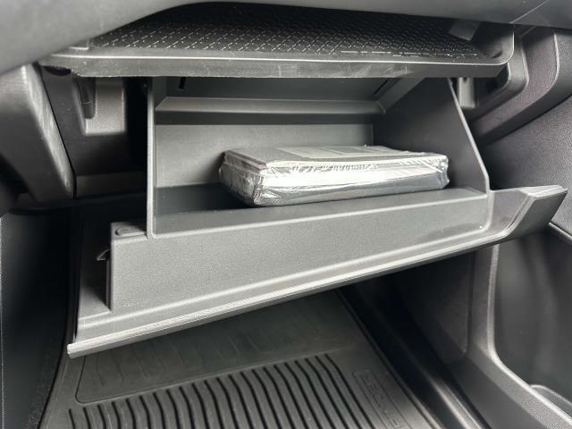 Photo of 2023 Brilliant Silver Metallic Nissan Pathfinder