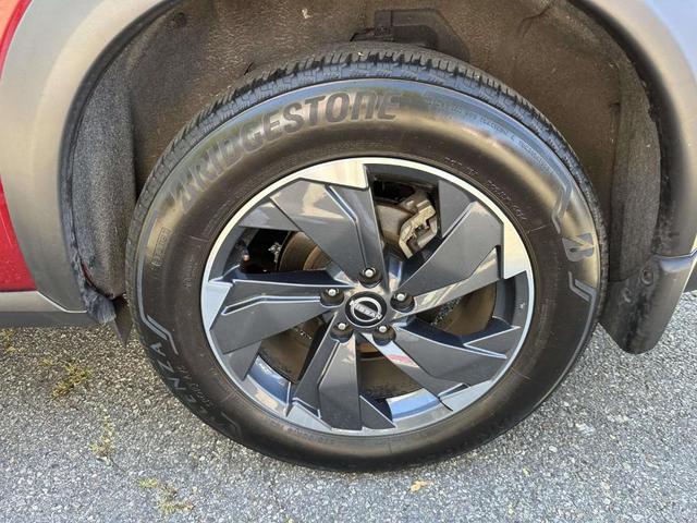 Photo of 2024 Scarlet Ember Nissan Rogue