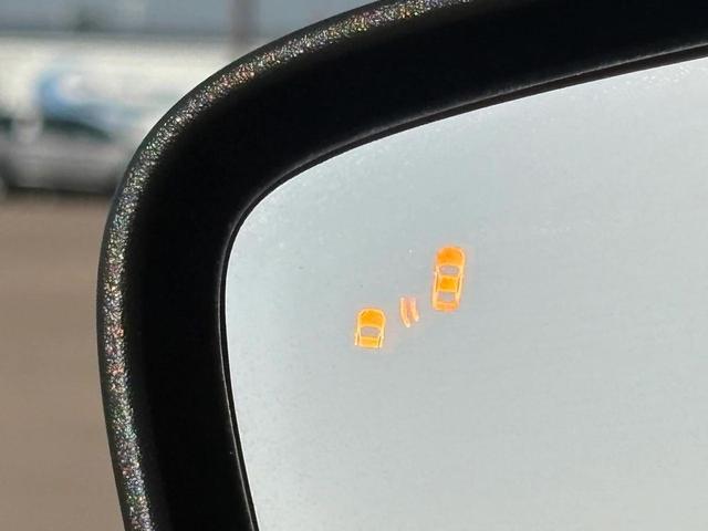 Photo of 2022 Agate Black Metallic Ford Escape