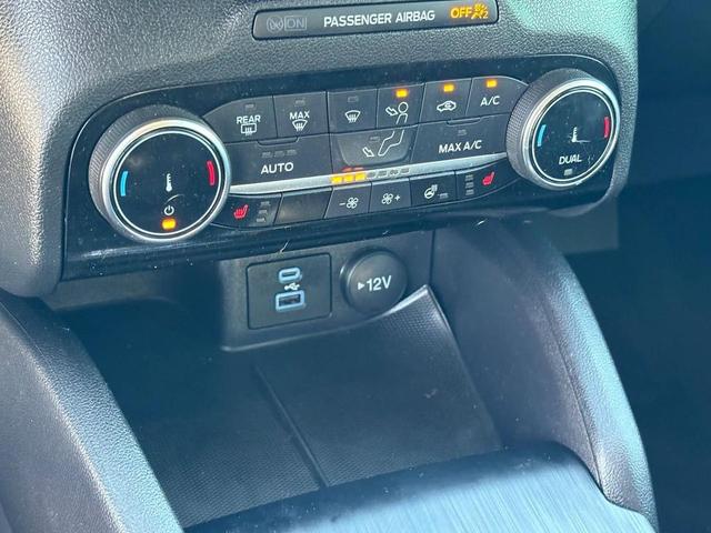 Photo of 2022 Agate Black Metallic Ford Escape