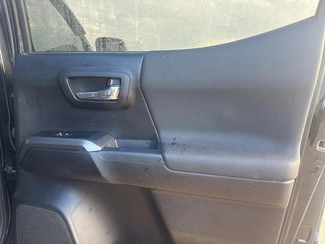 Photo of 2021 Midnight Black Metallic Toyota Tacoma
