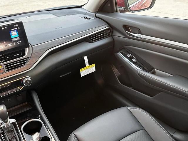 Photo of 2025 Scarlet Ember Nissan Altima