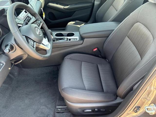 Photo of 2025 Gun Metallic Nissan Altima