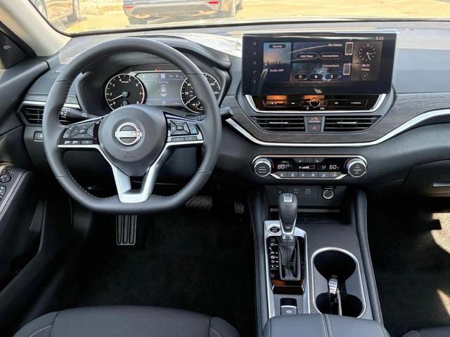 Photo of 2025 Gun Metallic Nissan Altima