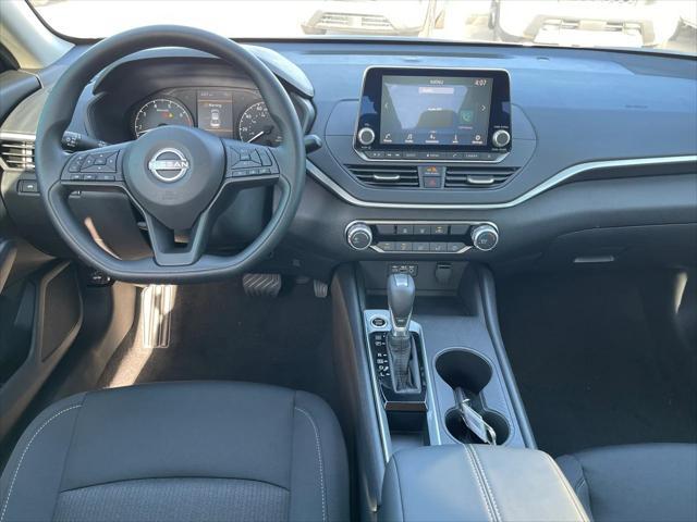 Photo of 2025 Super Black Nissan Altima