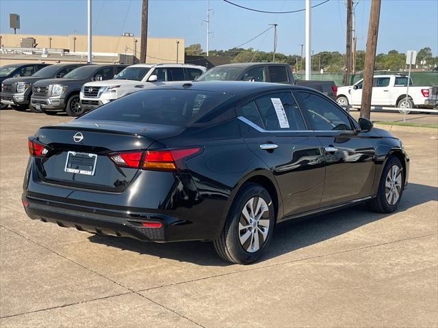 Photo of 2025 Super Black Nissan Altima