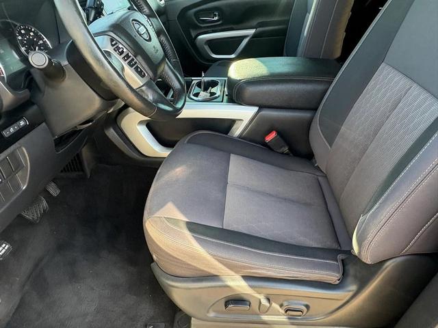 Photo of 2020 Brilliant Silver Metallic Nissan Titan