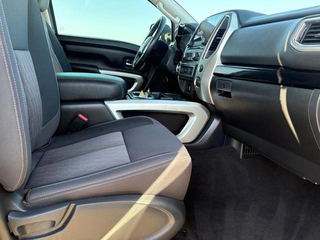 Photo of 2020 Brilliant Silver Metallic Nissan Titan