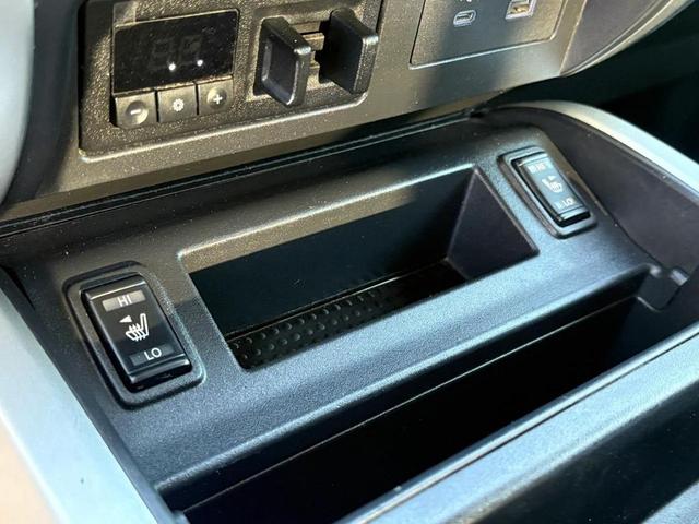 Photo of 2020 Brilliant Silver Metallic Nissan Titan
